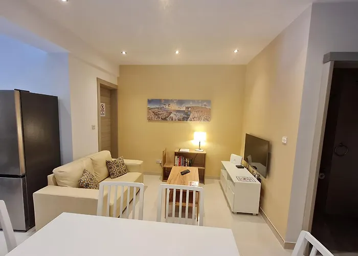 Tarxien - Lovely 3 Bedroom Unit